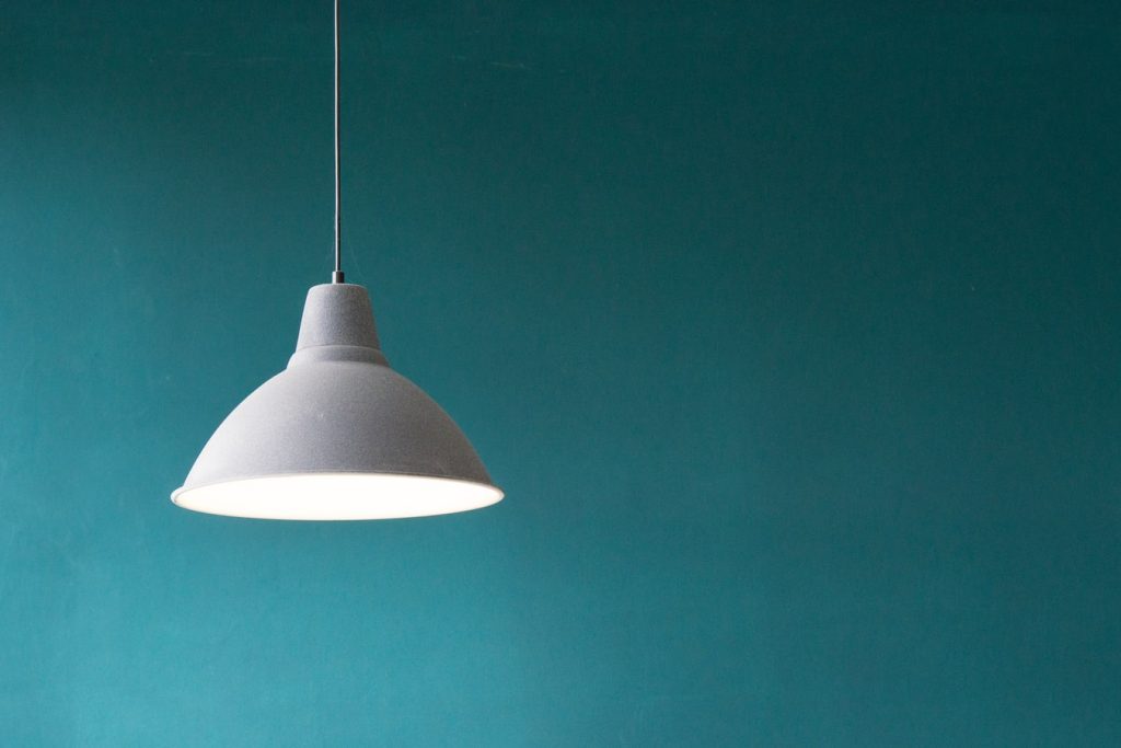 how-lighting-and-color-affect-productivity-desktime-blog
