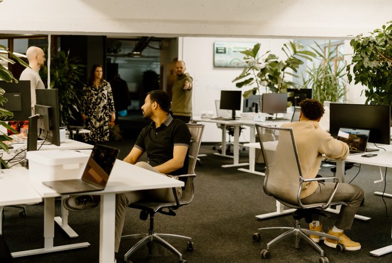 Productive work environment: Types, elements, best practices